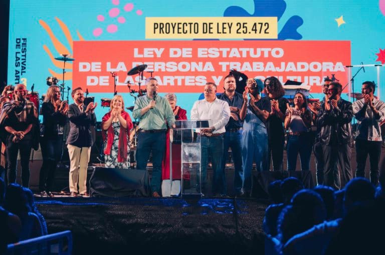 Ministerio de Cultura y Juventud presenta proyecto de ley para reconocer a artistas como personas trabajadoras