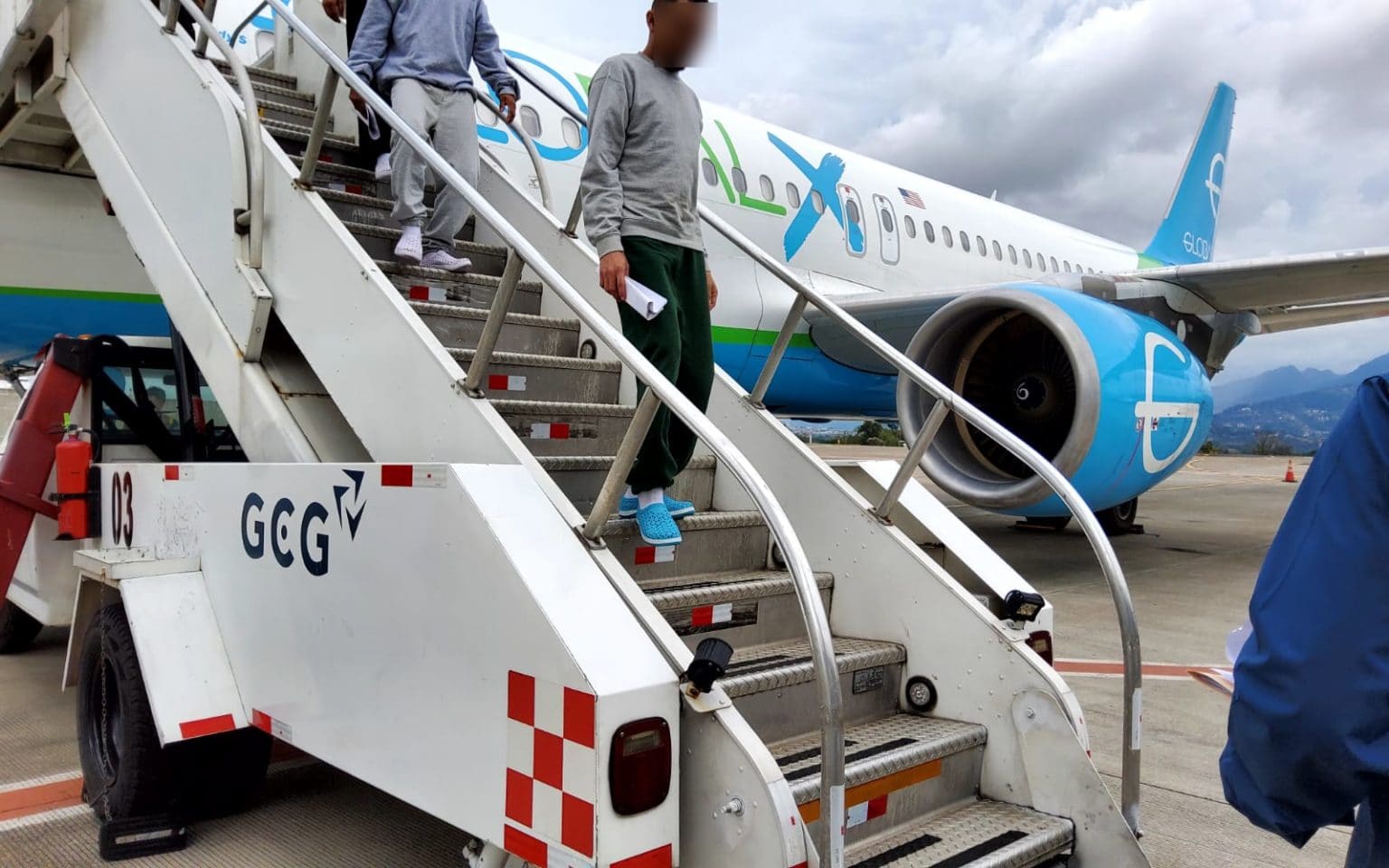 Imagen principal del artículo: Costa Rica recibe tercer vuelo con migrantes deportados por los Estados Unidos