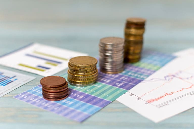 Automóviles nuevos, arroz y papa destacaron entre las principales bajas de precios en marzo