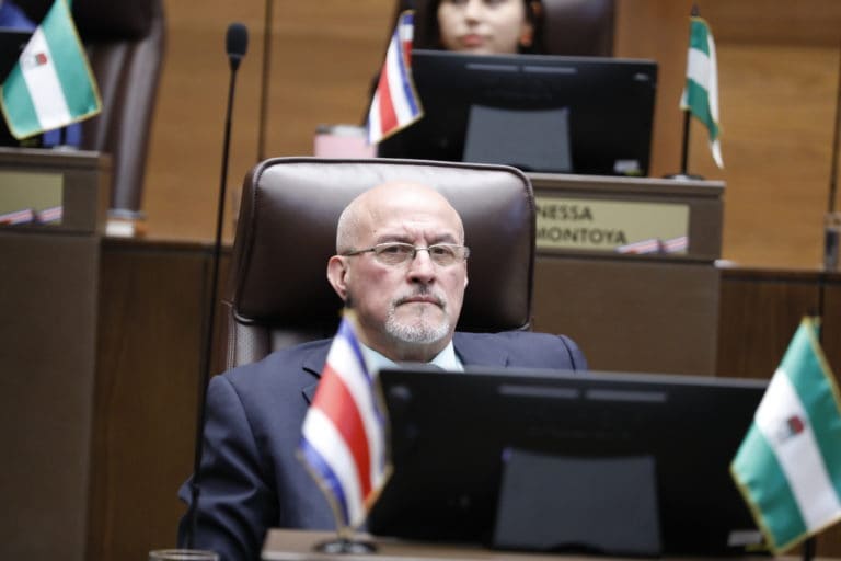 Diputado del PLN propone declarar como institución benemérita al Centro Cultural Costarricense Norteamericano
