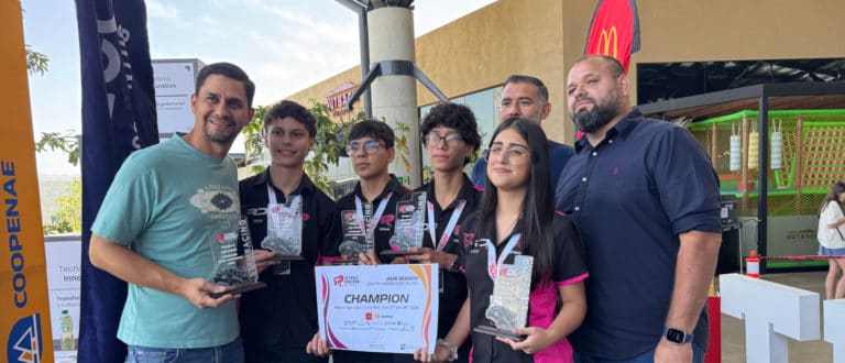 Equipo del CTP de Carrizal triunfa en "STEM Racing Costa Rica 2026" y gana viaje educativo a México