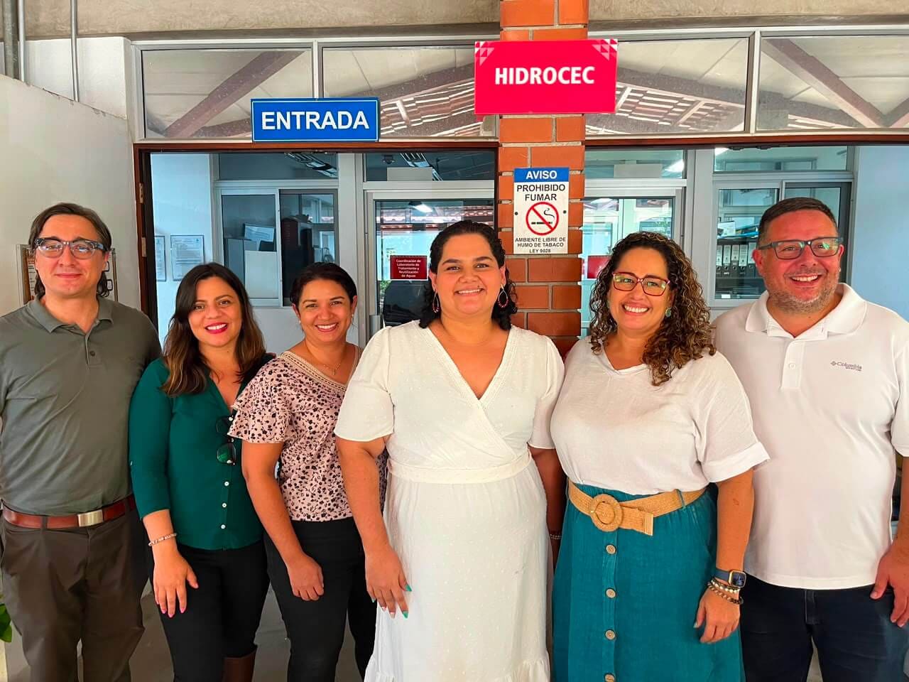 Imagen principal del artículo: Laboratorio de la UNA obtiene acreditación para análisis y monitoreo de calidad de agua
