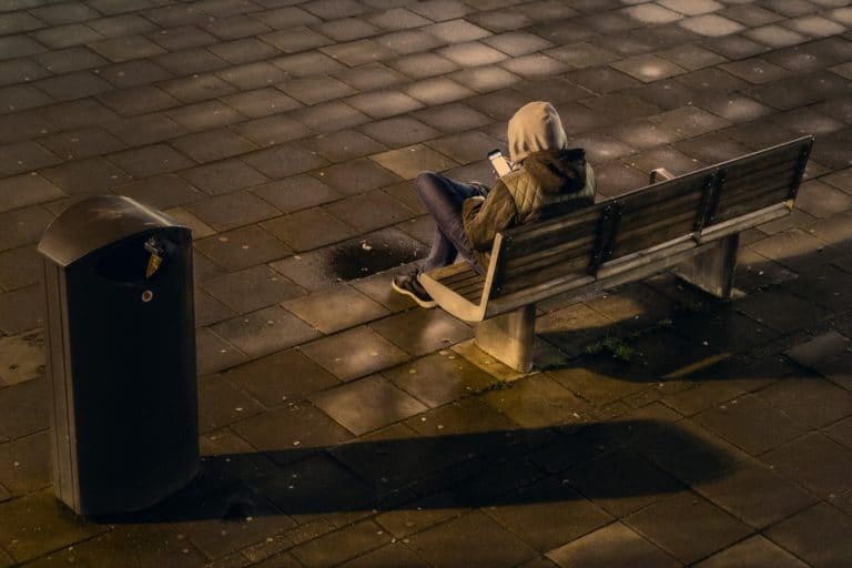 Humanidad en crisis: cuando estar conectados nos aleja