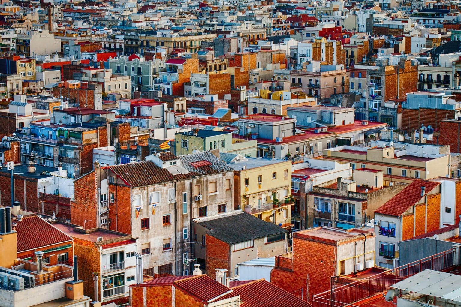 Imagen principal del artículo: Retornos multidimensionales de la inversión en vivienda y mejoramiento de barrios (ejemplos concretos)
