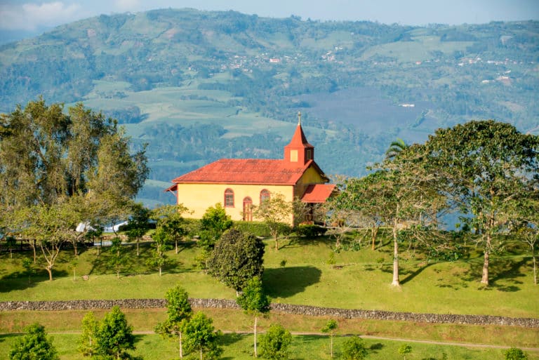Turrialba invita a recorrer sus comunidades durante el "Festival de Turismo 2026"