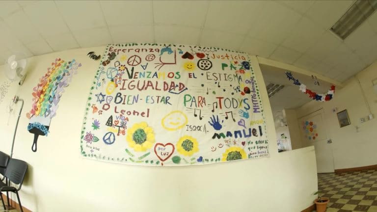 Documental de la UCR sobre salud mental comunitaria gana Premio René Picado del COLPER