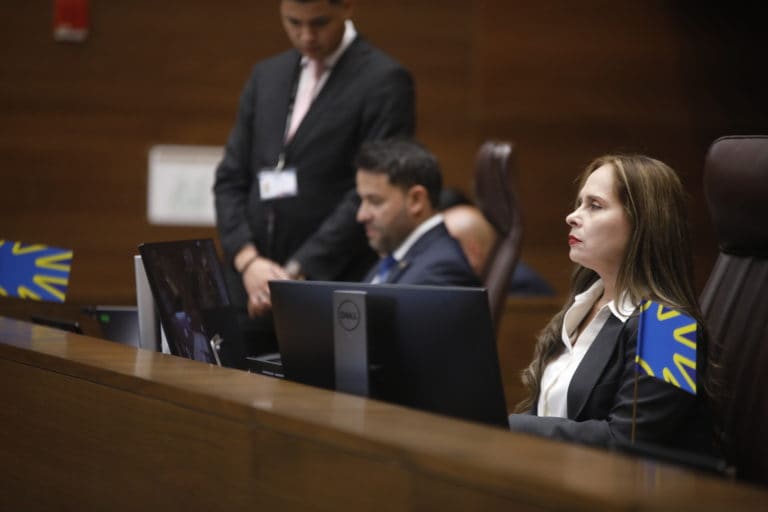 PPSO pide más tiempo para reformar reglamento contra violencia política y toma por sorpresa a presidenta legislativa
