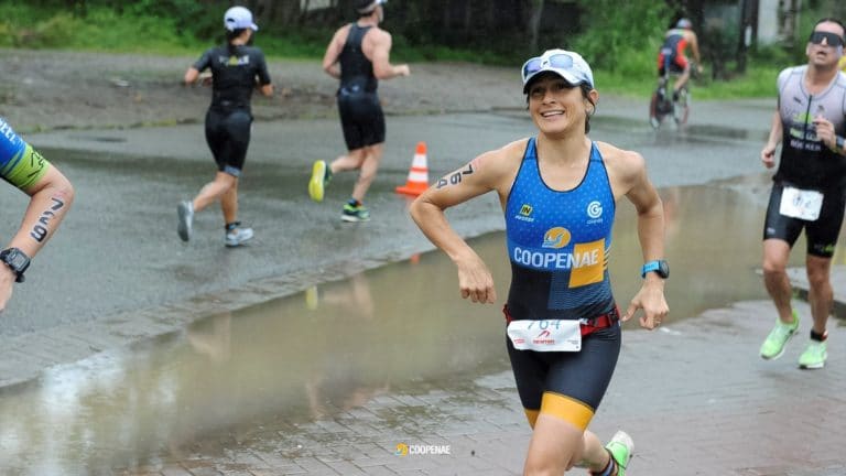 Anne Haehner rompe récord nacional y se convierte en la primera tica en bajar de 9:30 horas en un Ironman