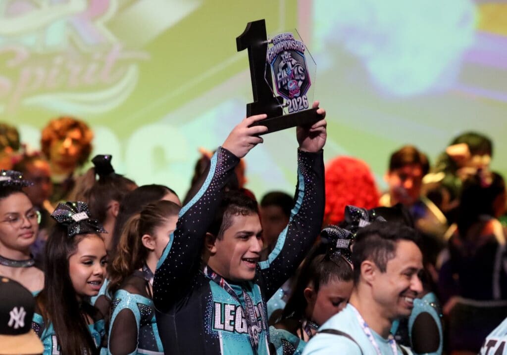 Equipos de porrismo Cheer Legacy y Santa Inés conquistan los Grand Champion de The Finals 2026